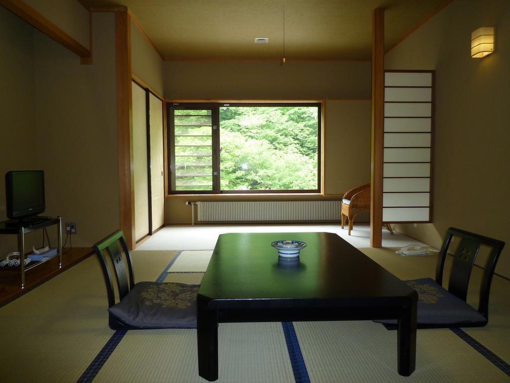 Hamaya Ryokan Nakanojo Экстерьер фото
