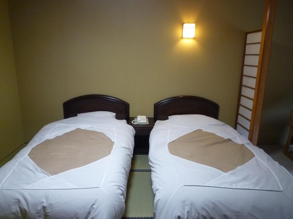 Hamaya Ryokan Nakanojo Экстерьер фото